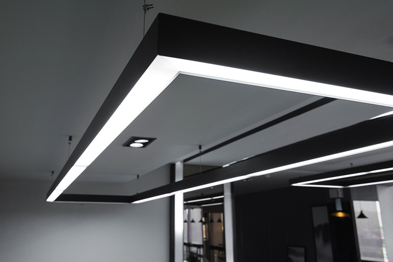 LED-Beleuchtung bei Elektrotechnik Schell GmbH & Co. KG in Wörnitz
