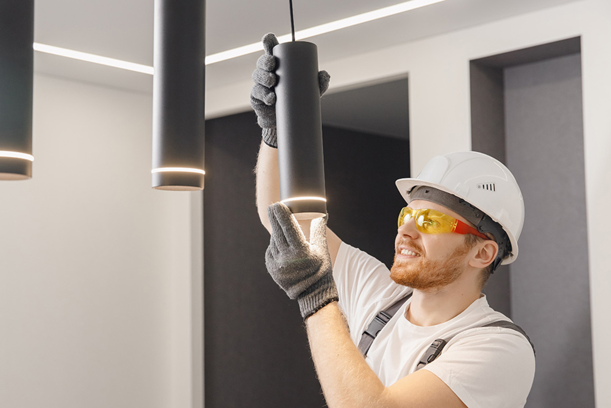 Innen&shy;beleuchtung bei Elektrotechnik Schell GmbH & Co. KG in Wörnitz