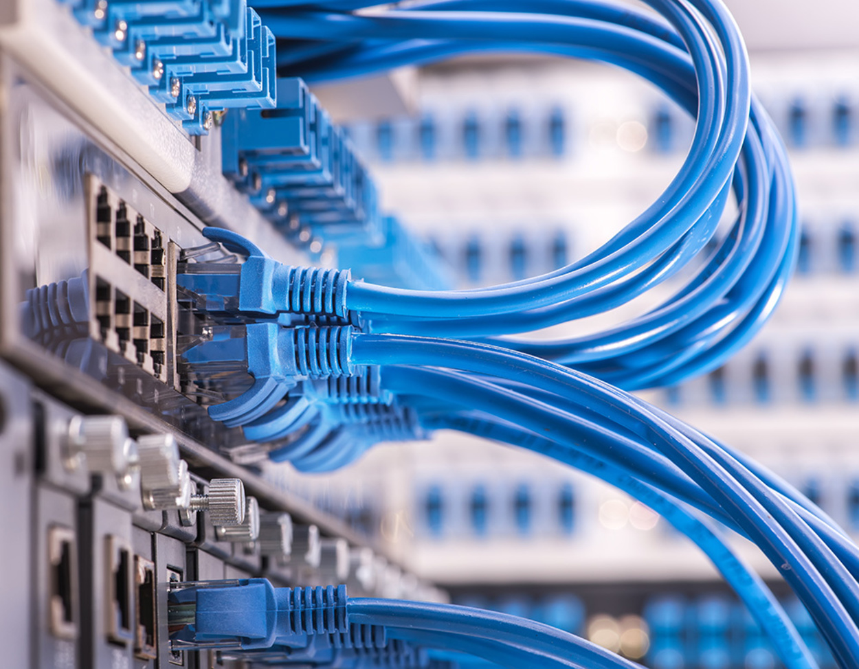 Netzwerke bei Elektrotechnik Schell GmbH & Co. KG in Wörnitz