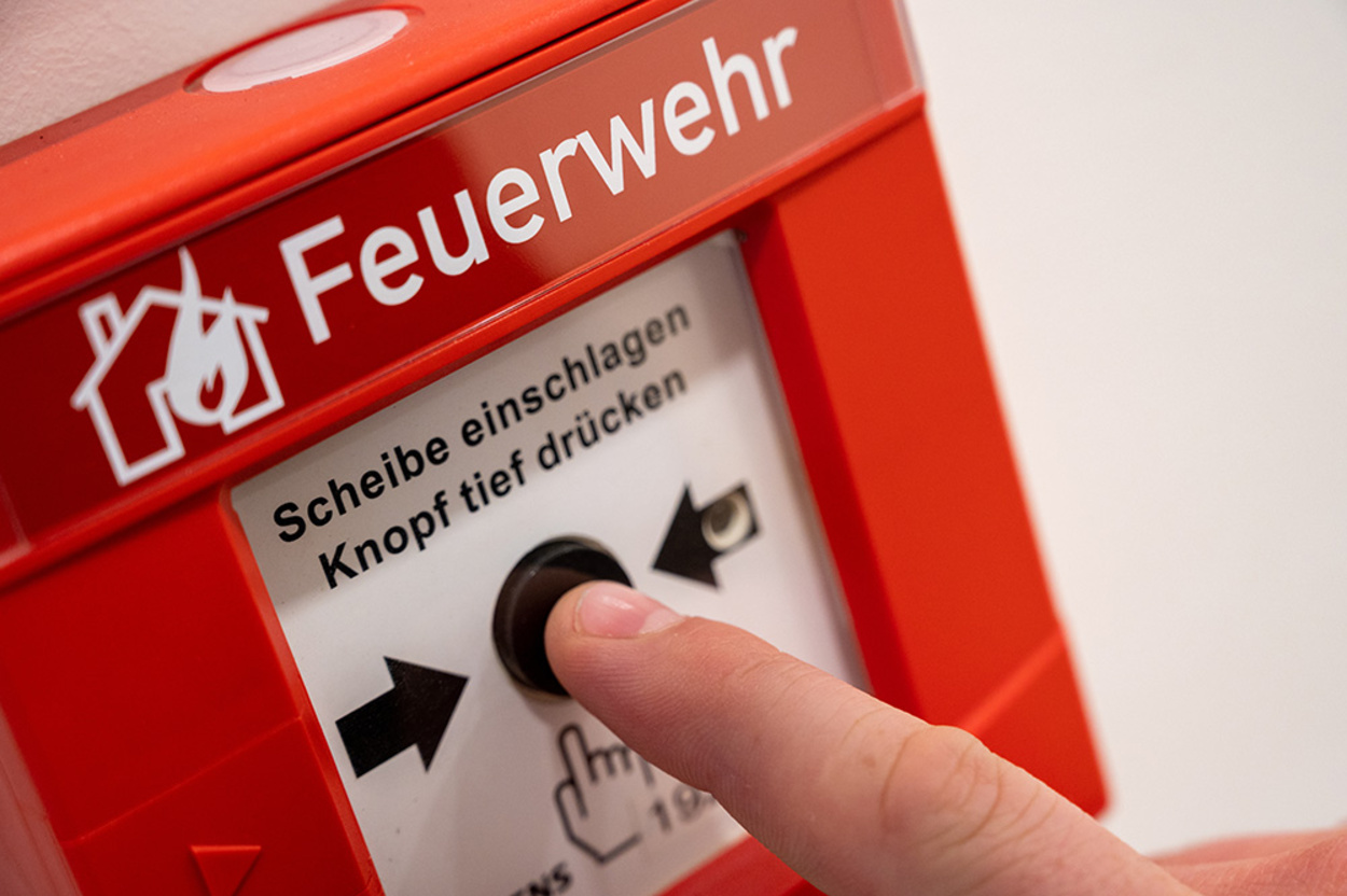 Brandmelde&shy;anlagen bei Elektrotechnik Schell GmbH & Co. KG in Wörnitz