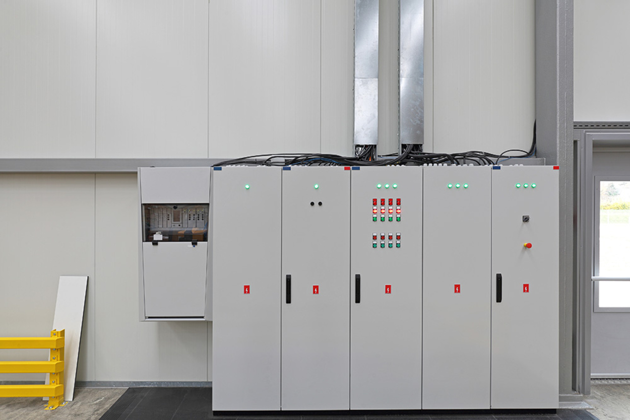 Mess- & Wandler&shy;anlagen bei Elektrotechnik Schell GmbH & Co. KG in Wörnitz